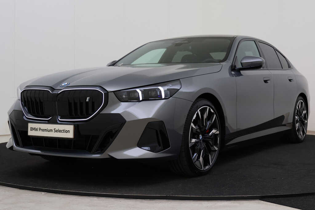 BMW i5 360
