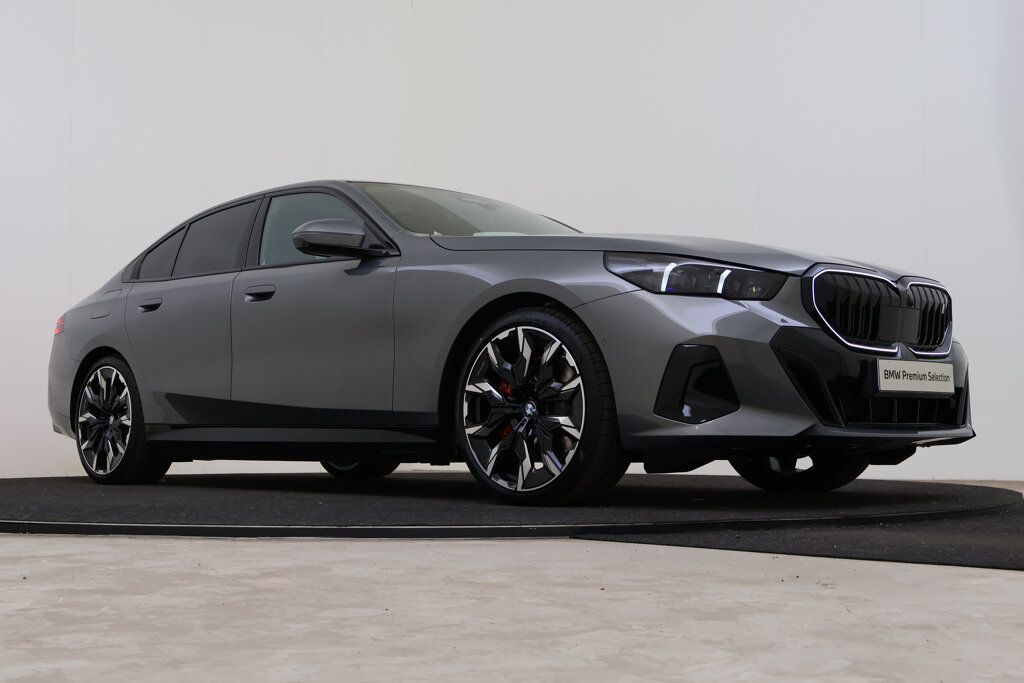BMW i5 10