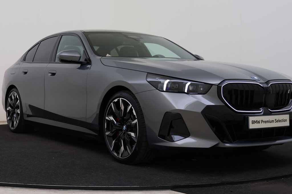 BMW i5 13