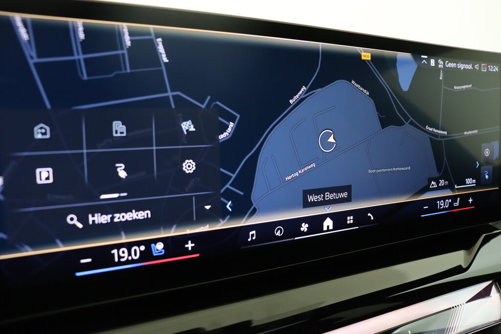 BMW i5 53