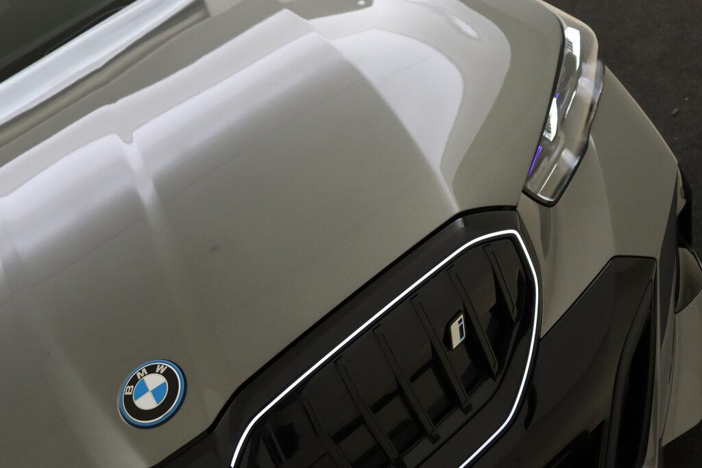 BMW i5 67