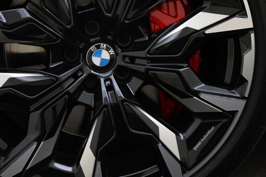 BMW i5 74