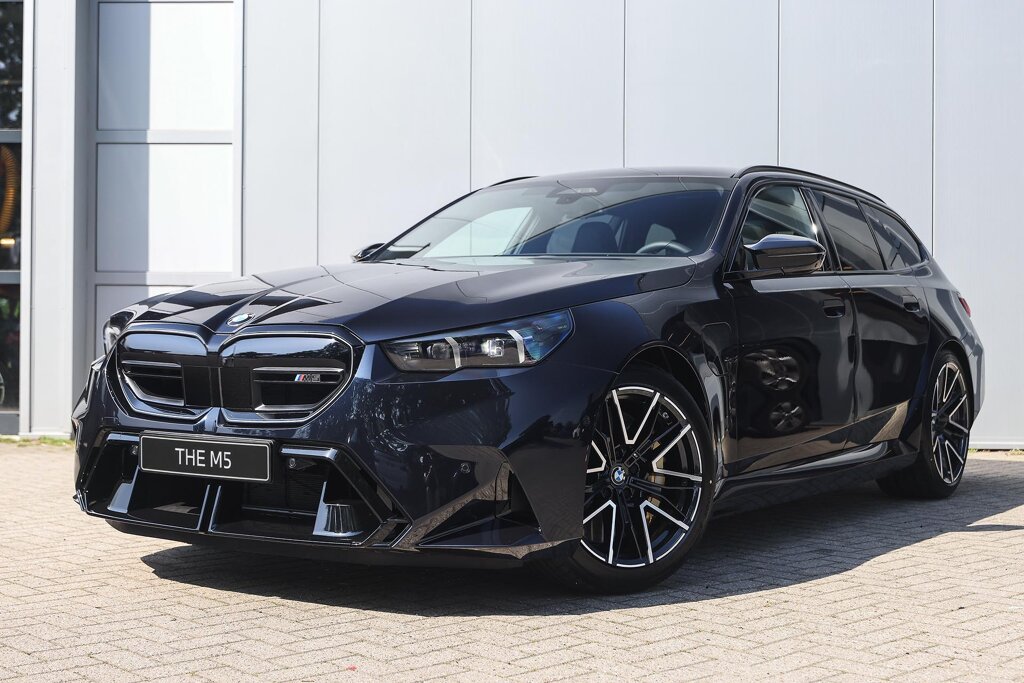 BMW M5 1