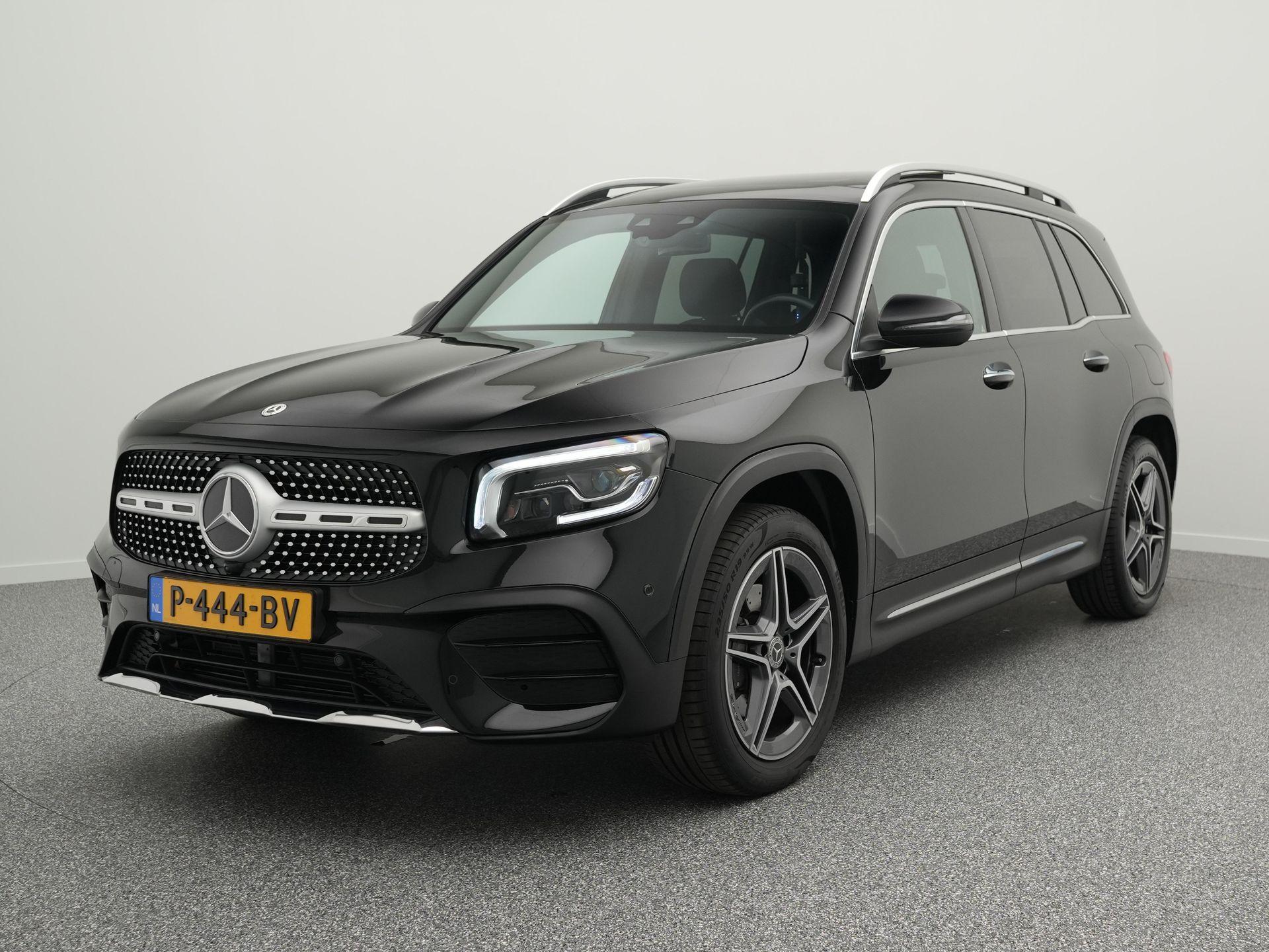 Mercedes-Benz GLB 180 136 PK Business Solution AMG Line