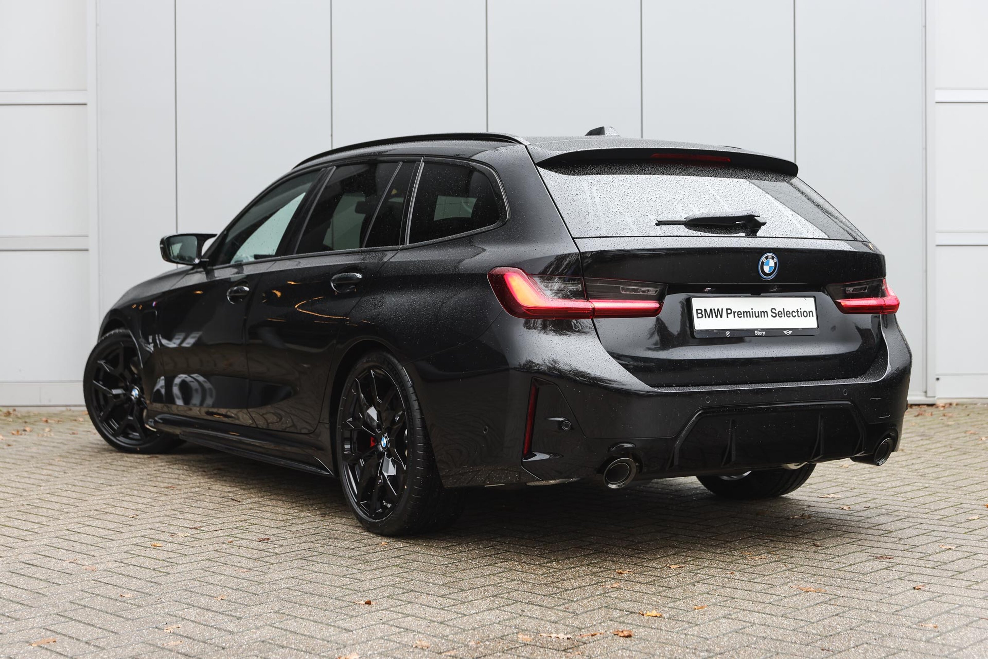 BMW 3 Serie Touring 330e M Sport Automaat