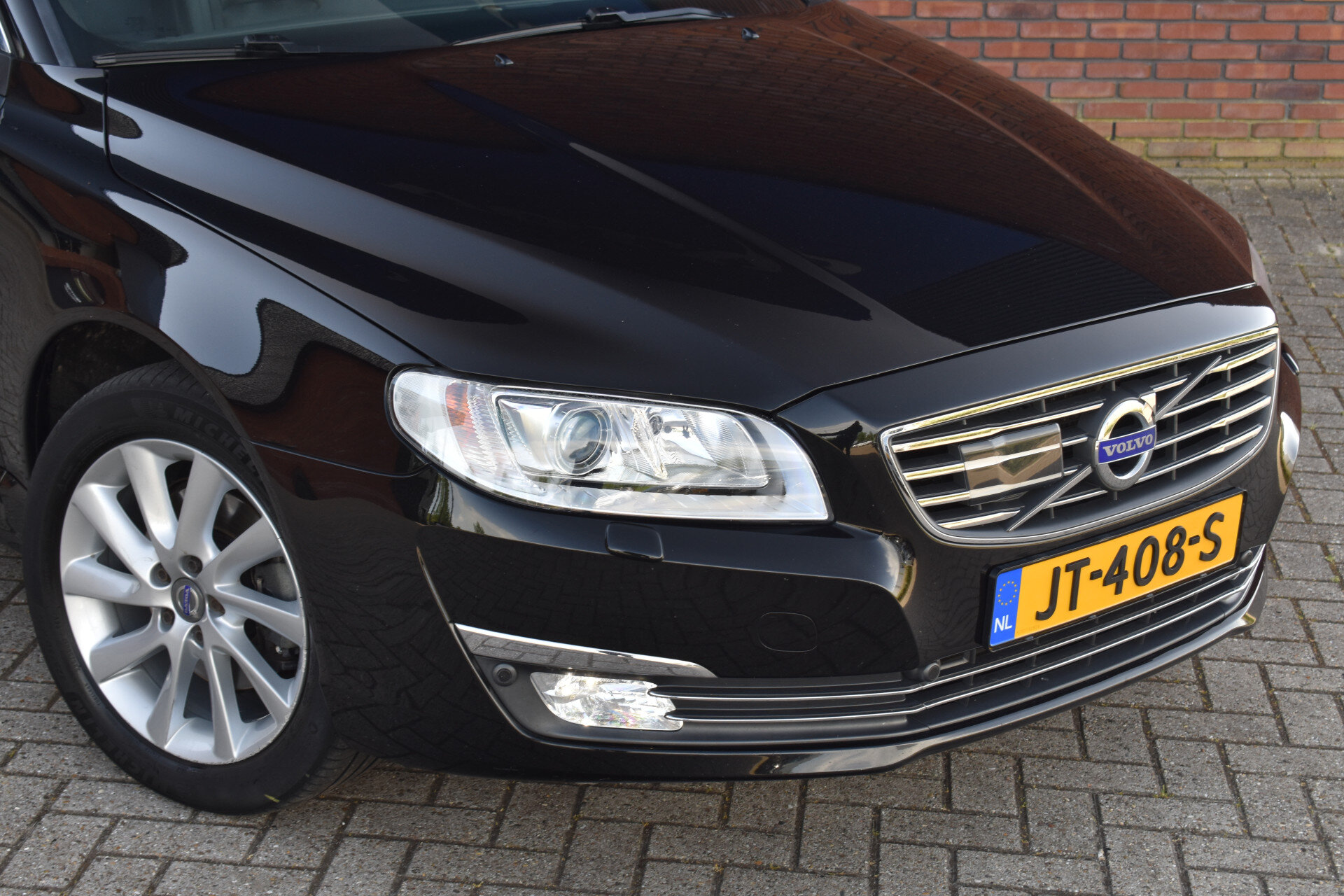 Volvo V70 T4 190PK Automaat Polar+ - Afbeelding 2