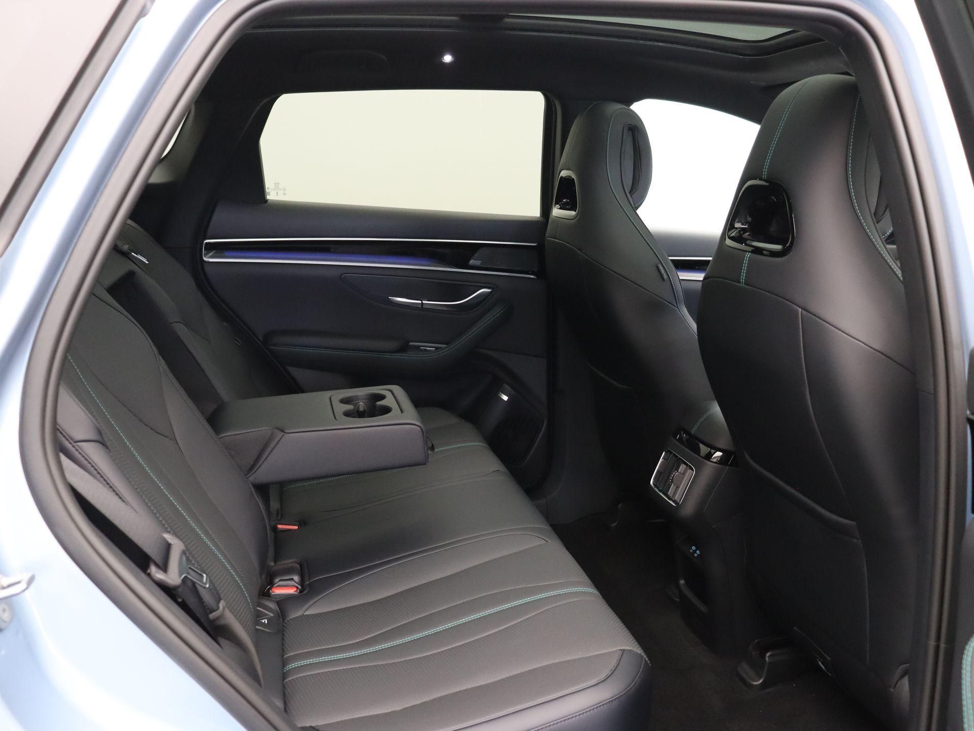 BYD Sealing U