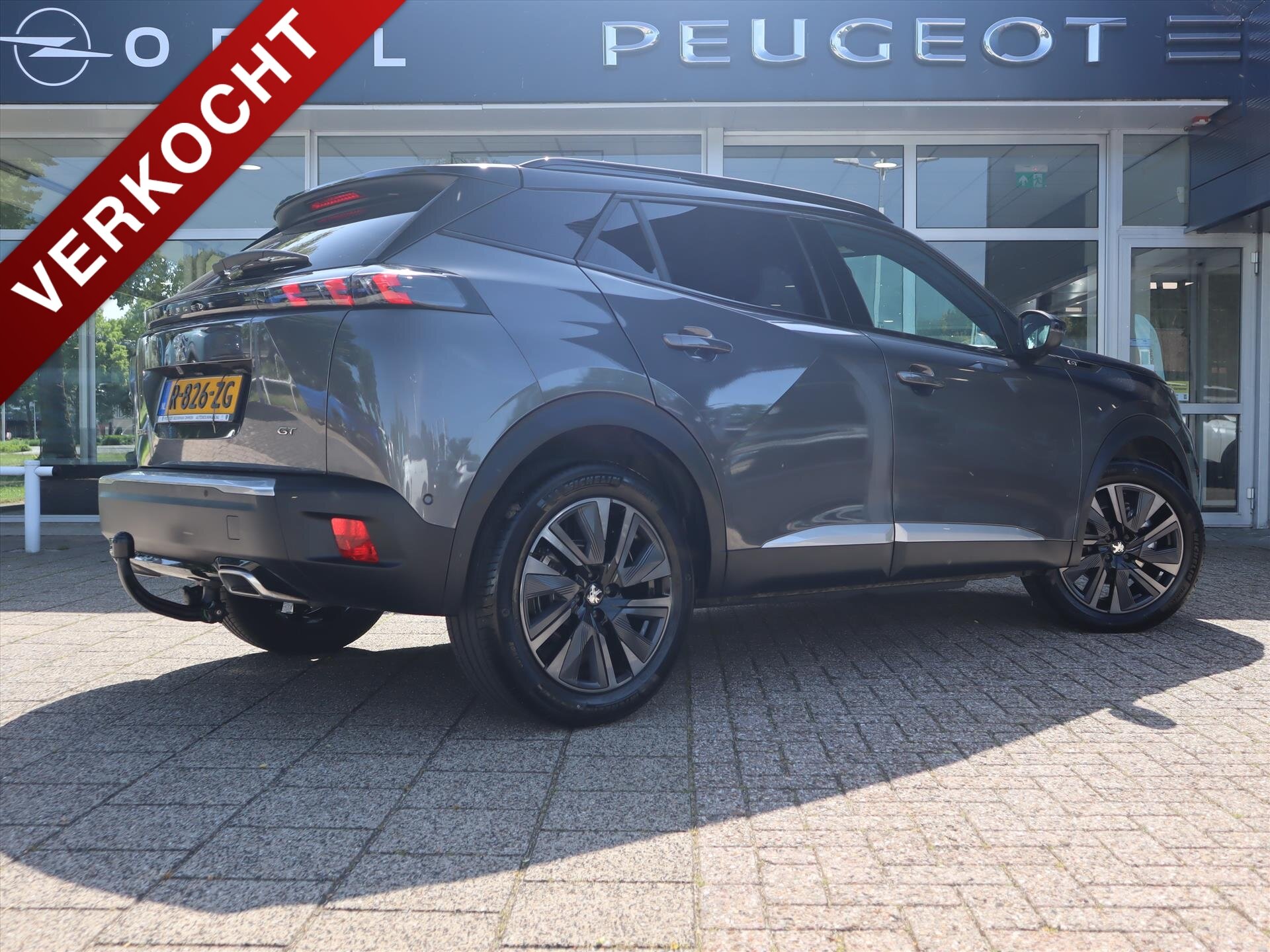 Peugeot 2008 SUV GT Pack PureTech 155pk EAT8 automaat, Rijklaarprijs, Panoramisch schuifdak FOCAL HiFi Trekhaak