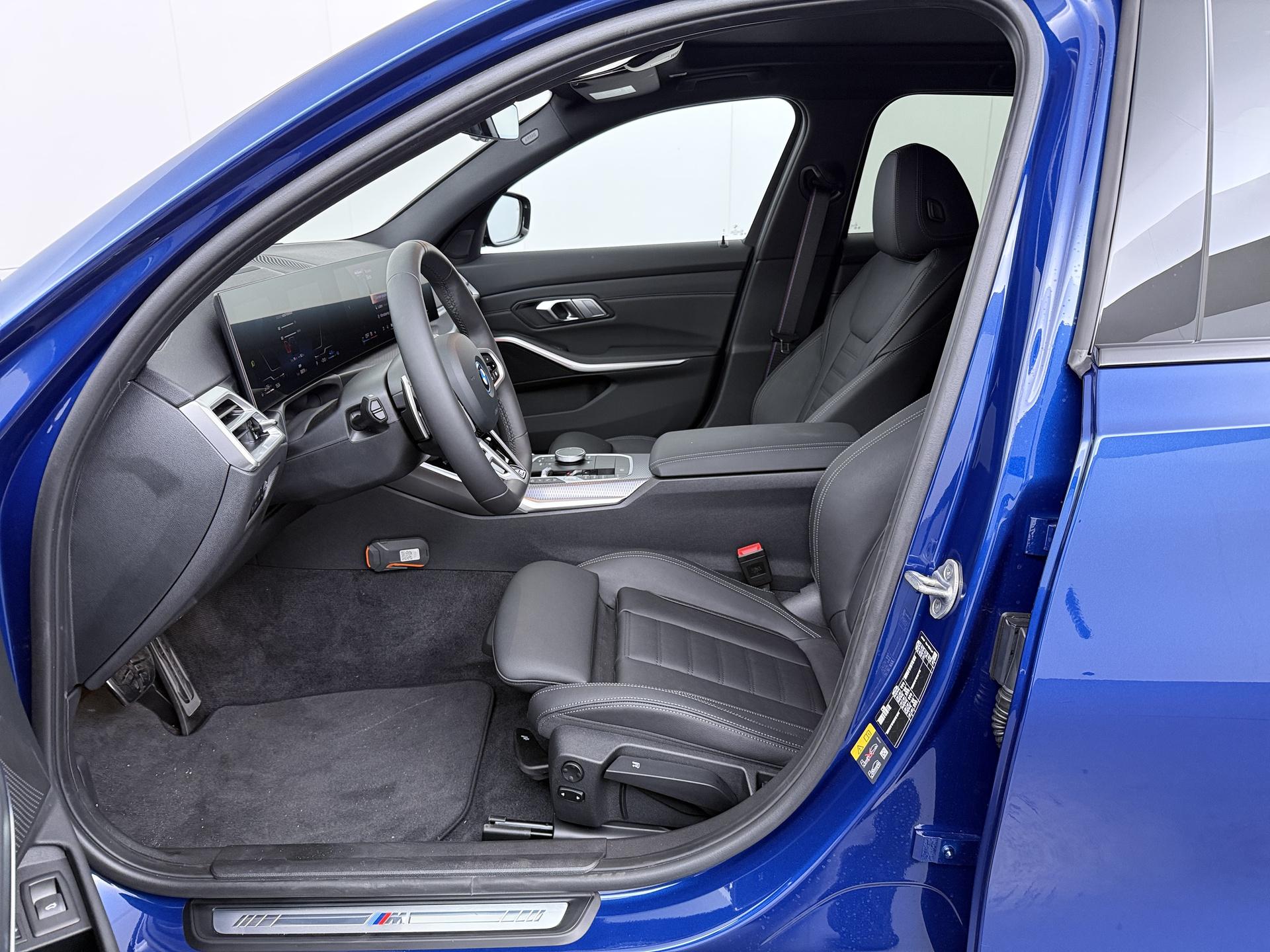 BMW 3 Serie Touring 330e - Afbeelding 4