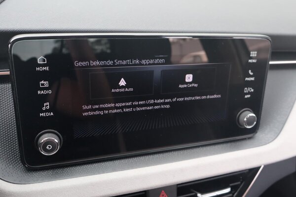Apple Carplay/Android Auto
