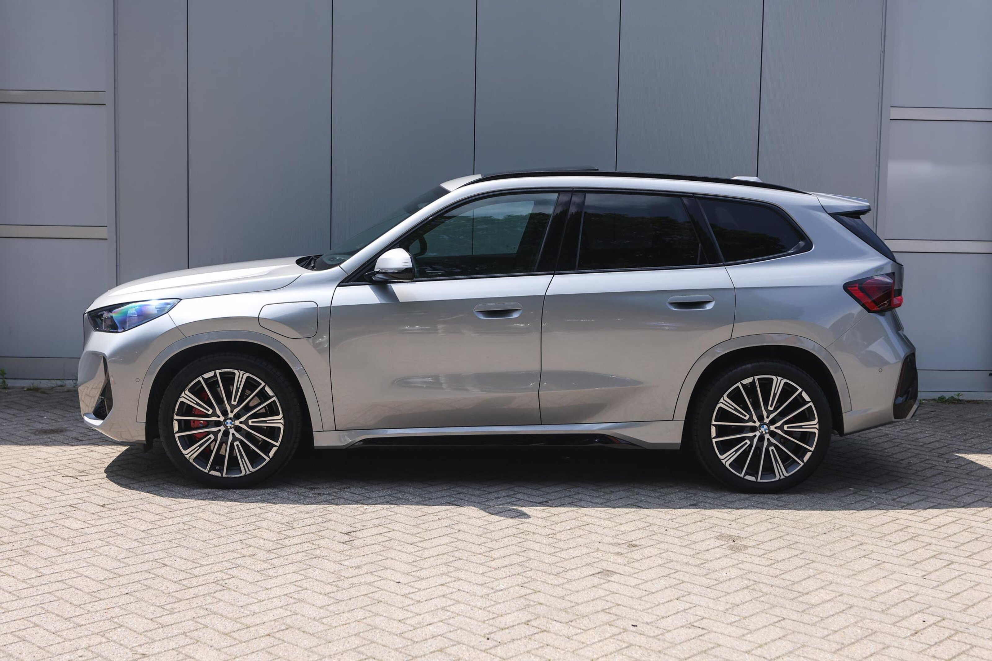 BMW X1 8