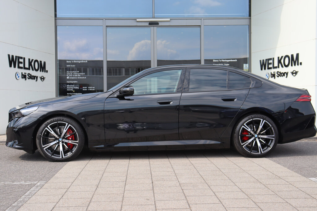 BMW i5 5