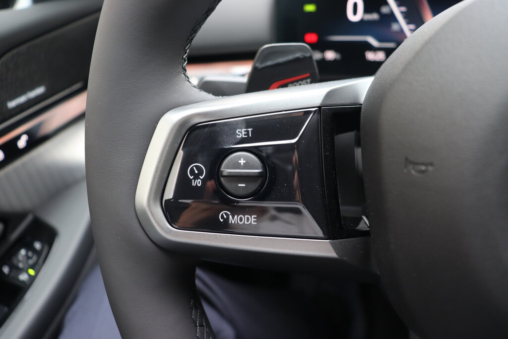 BMW i5 15