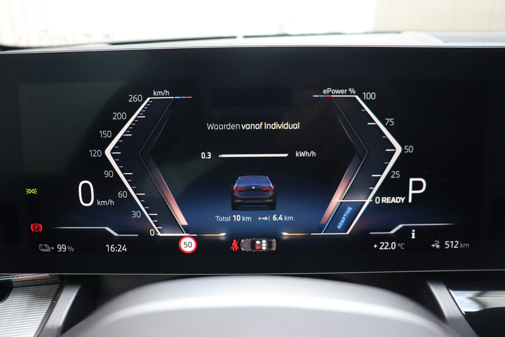 BMW i5 16