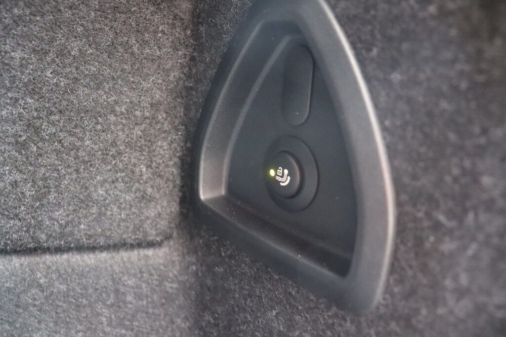 BMW i5 25