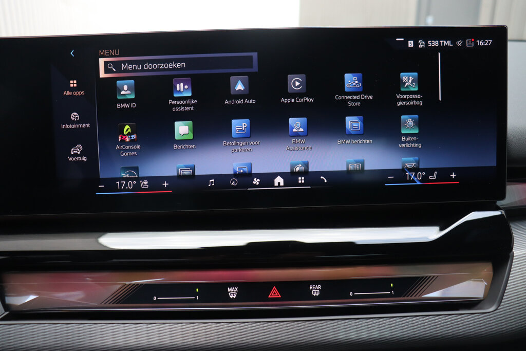 BMW i5 26