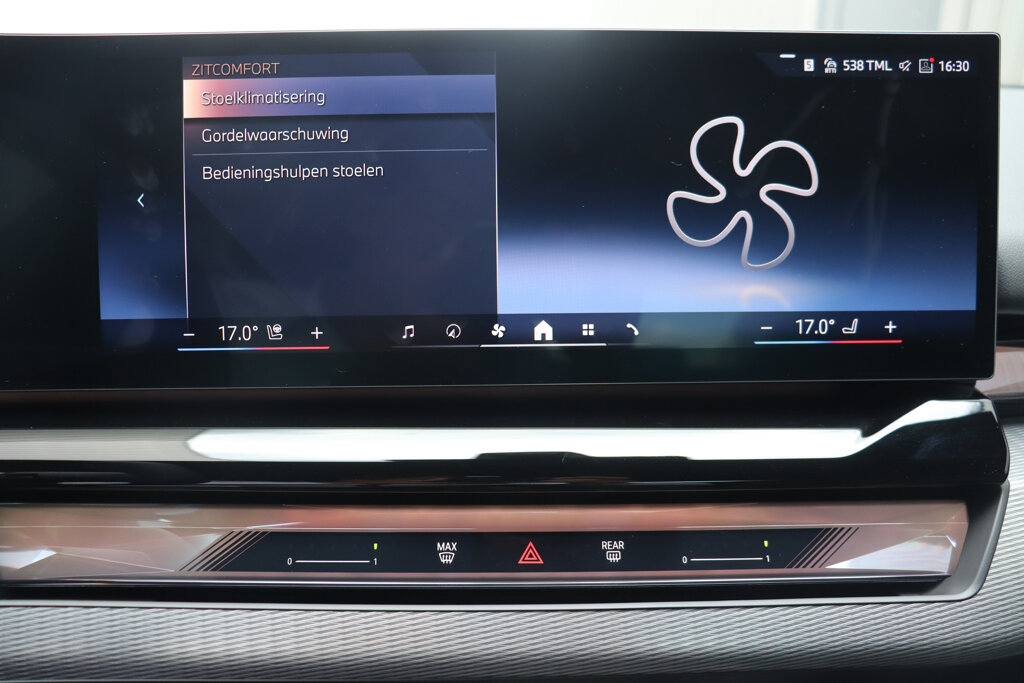 BMW i5 32