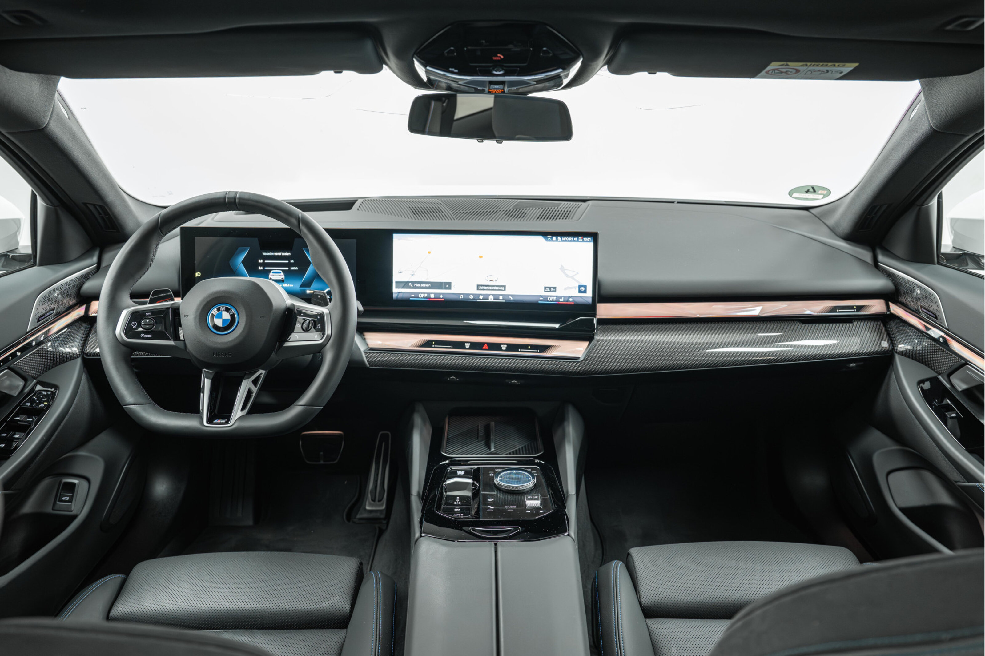 BMW 5 Serie Touring 550e xDrive M Sport Automaat