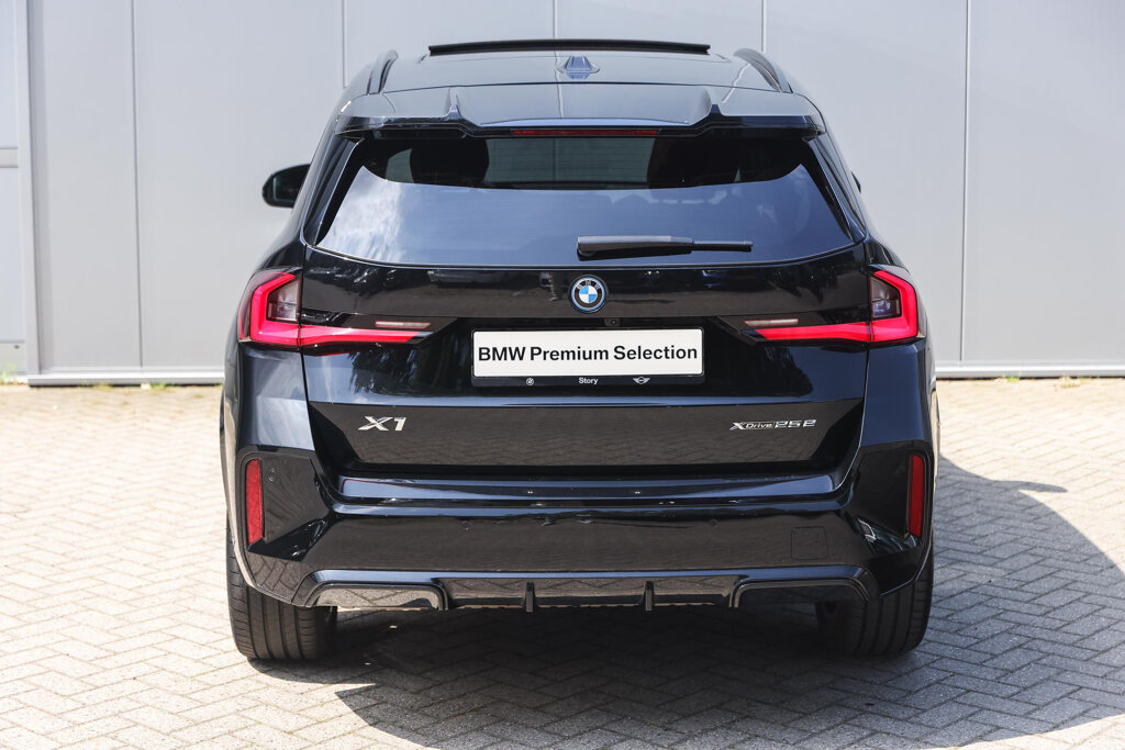 BMW X1 7