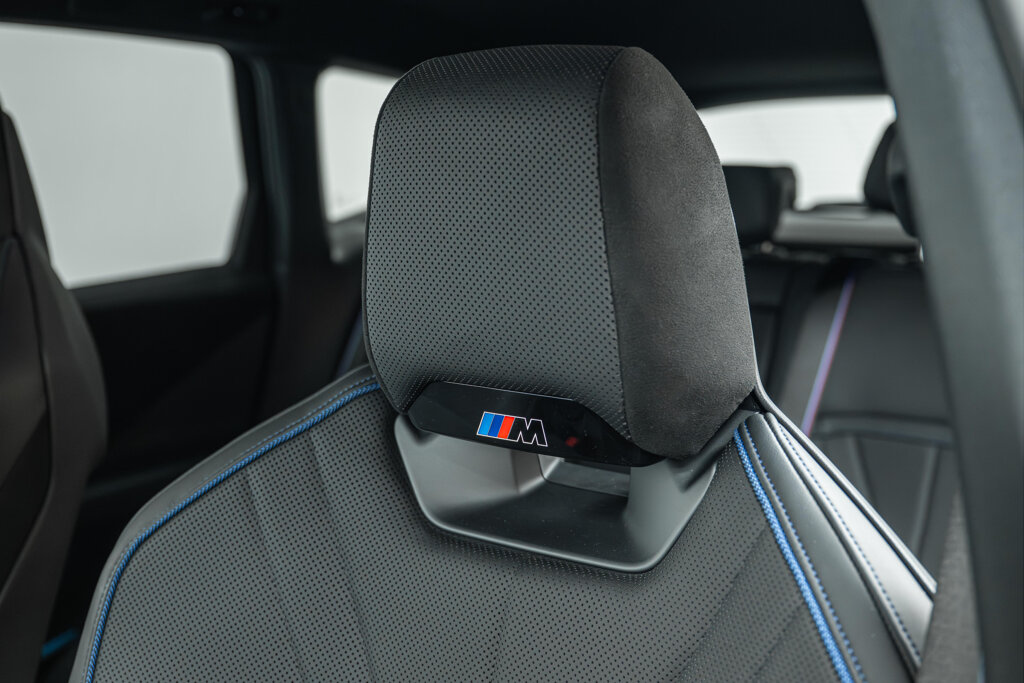 BMW iX3 14