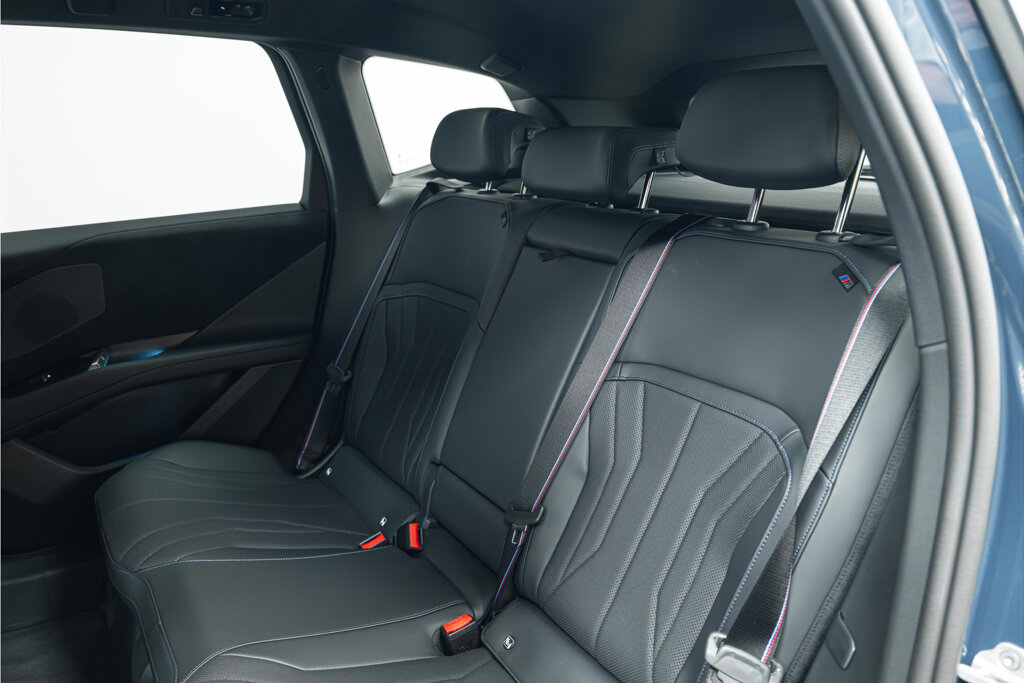 BMW iX3 17