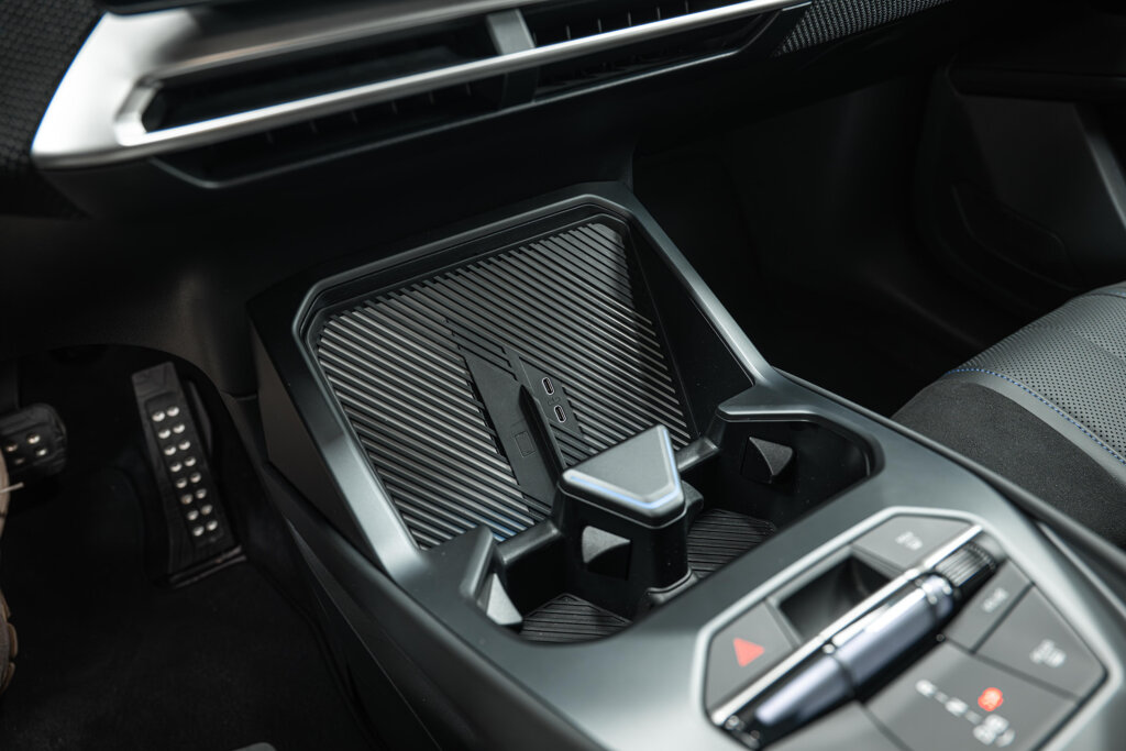 BMW iX3 25