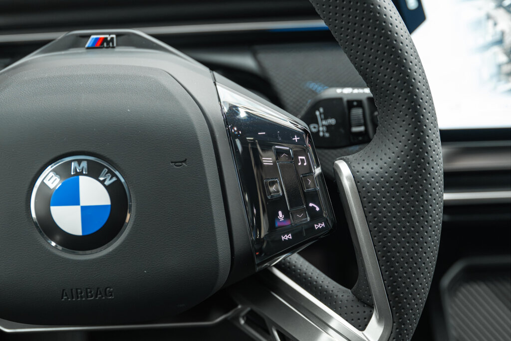 BMW iX3 33