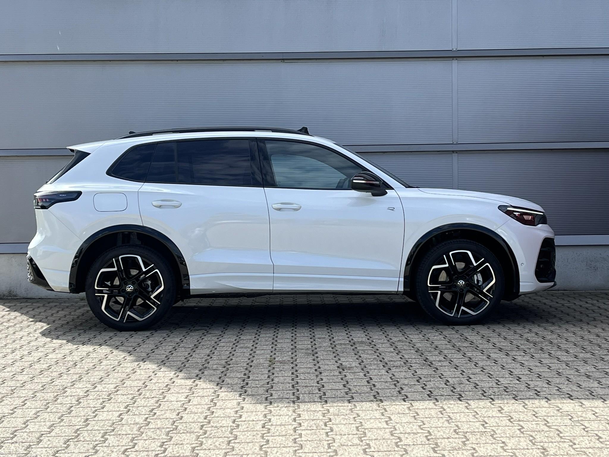 Volkswagen Tiguan 1.5 eHybrid 204pk DSG R-Line Edition - Afbeelding 3