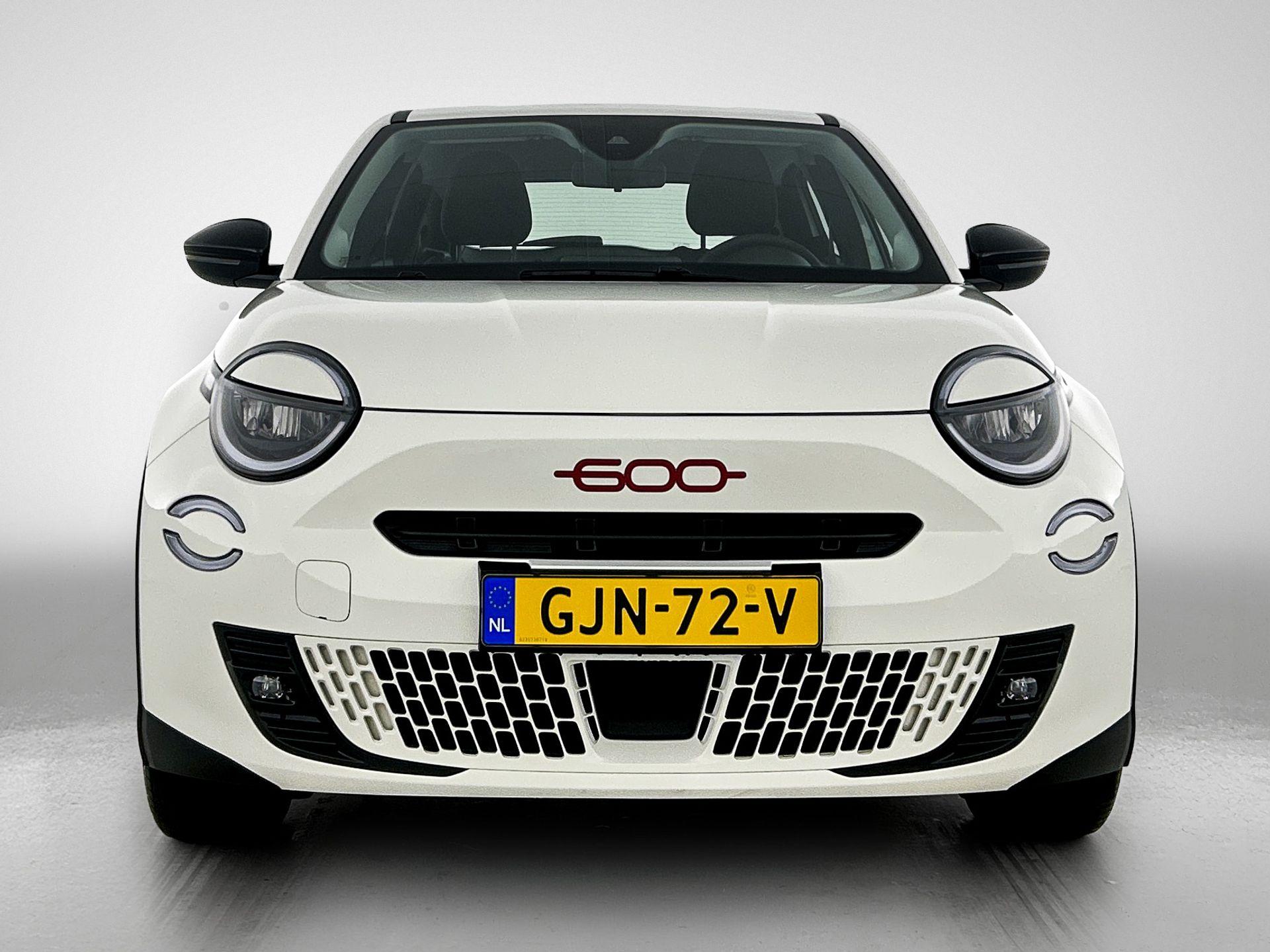 Fiat 600e RED 54 kWh 156pk Automaat - Afbeelding 2