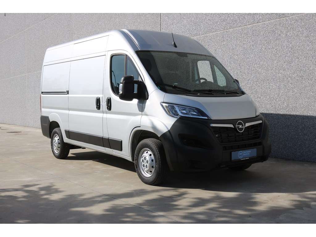 Opel Movano VAN 3500 L2H2 2.2 TD 140PK