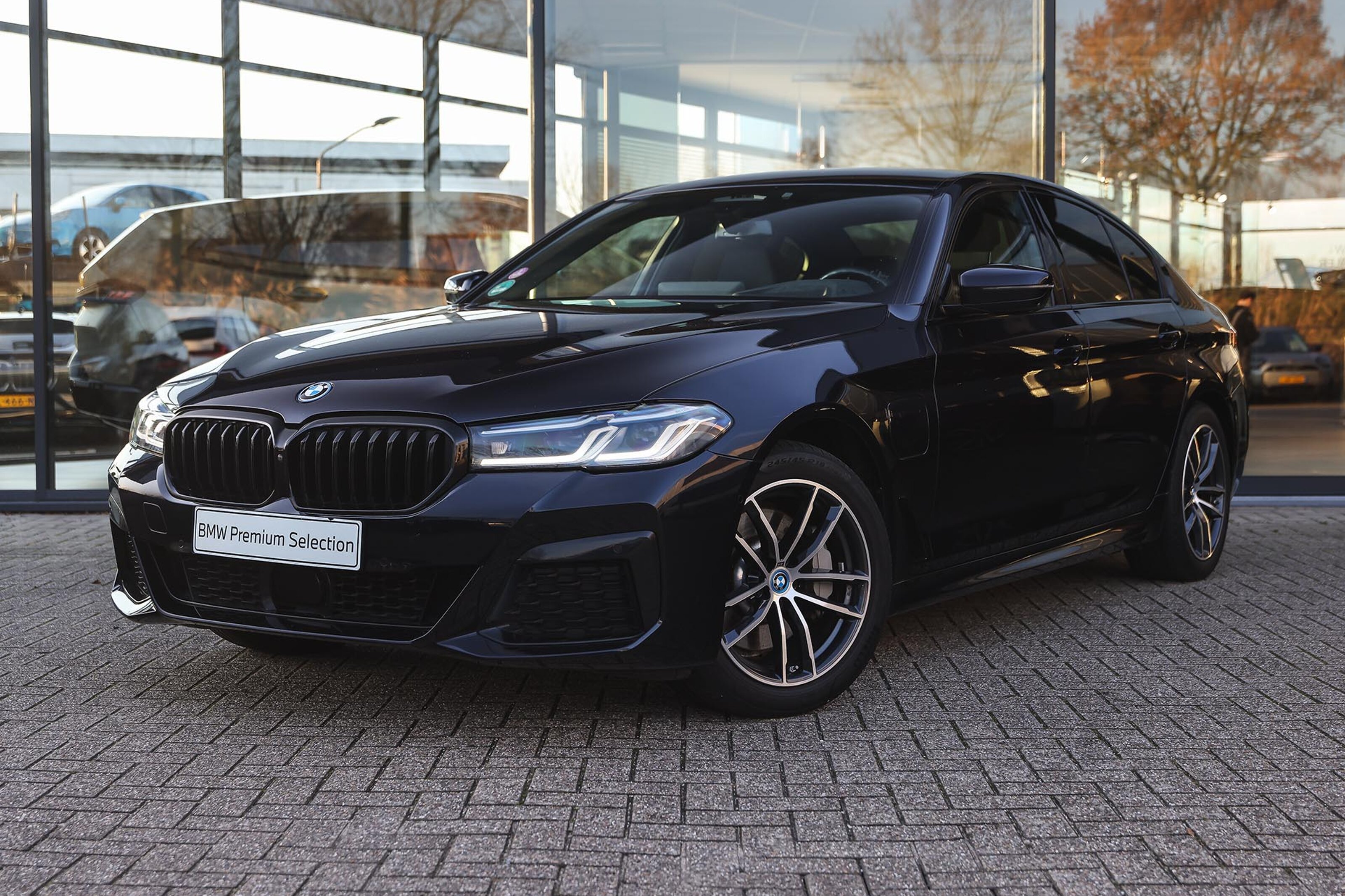 BMW 5 Serie 530e High Executive M Sport Automaat