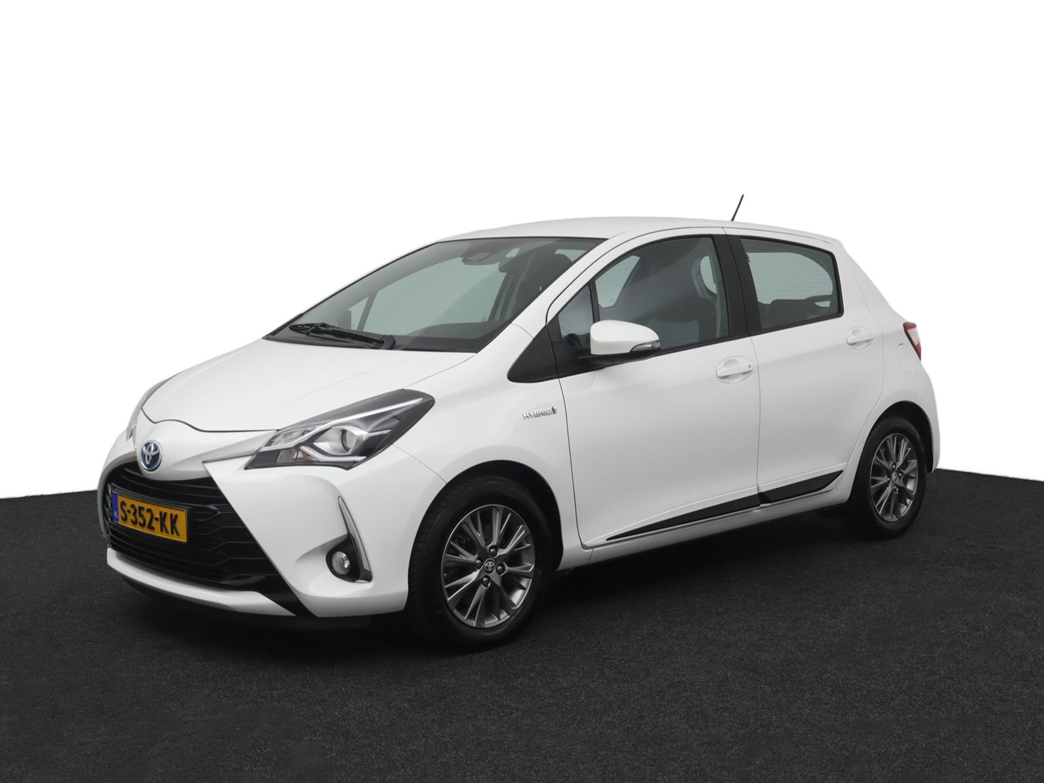 Toyota Yaris 1.5 Hybrid Design Sport