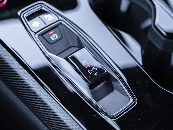 carbonafwerking interieur