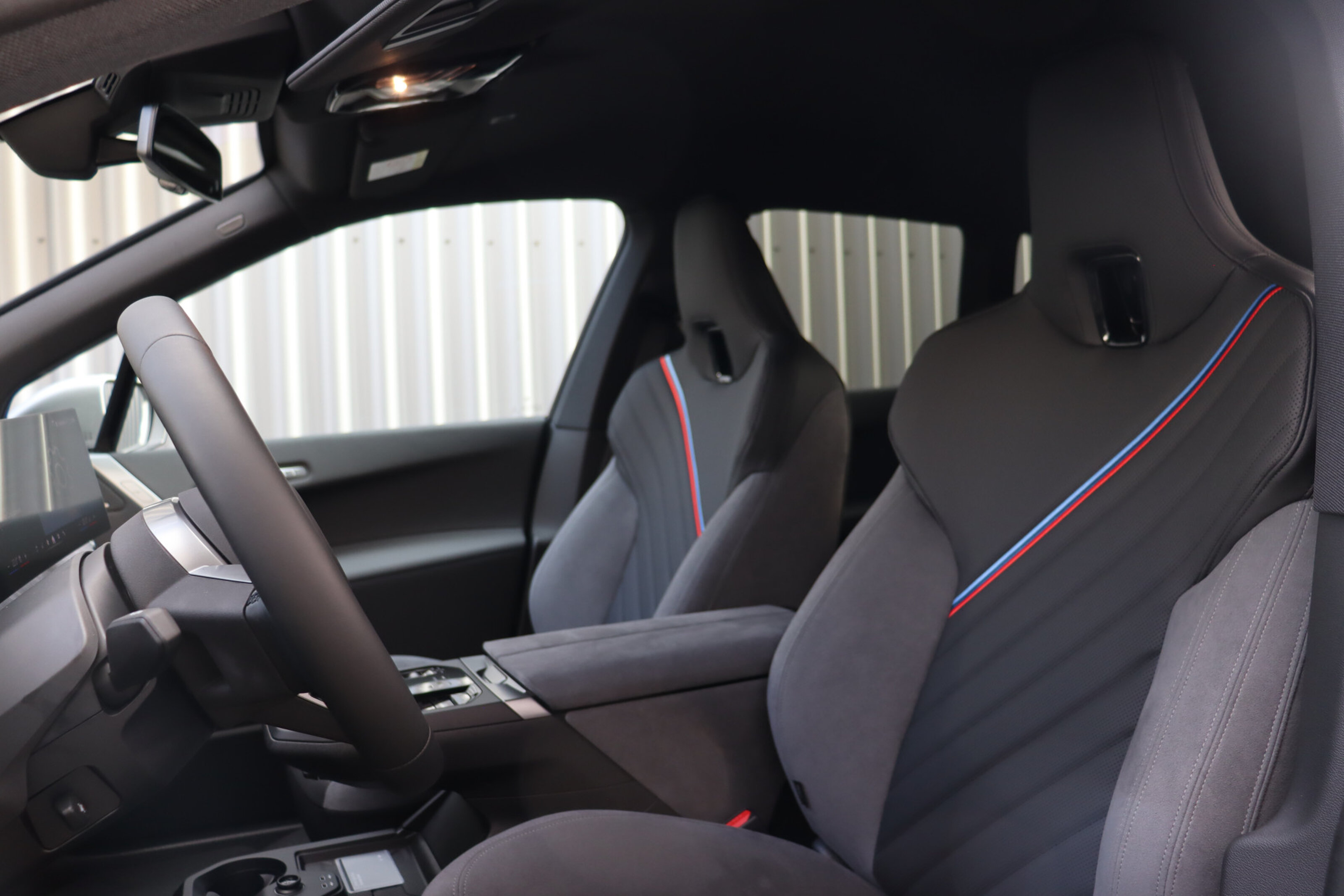 BMW iX 8