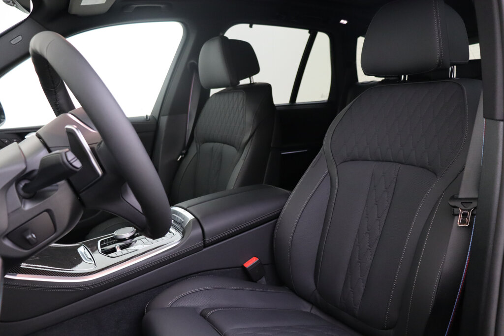 BMW X5 8