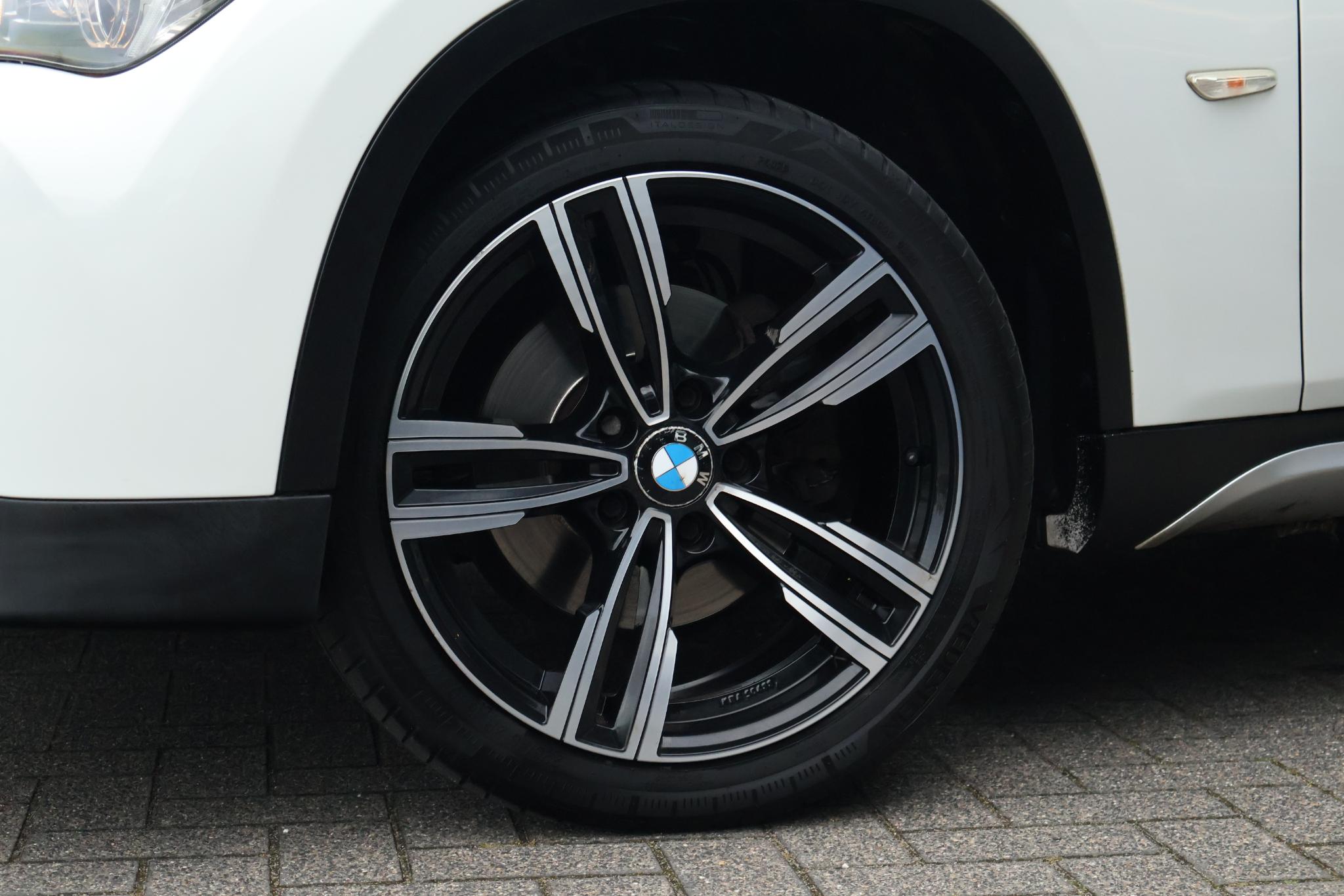 BMW X1 xDrive20i Business - Afbeelding 4