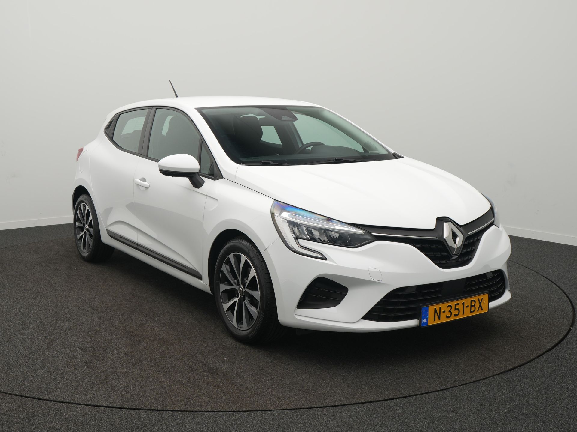 Renault Clio TCe 90 Zen - Occasion Lease vanaf €464 p/m - Afbeelding 3