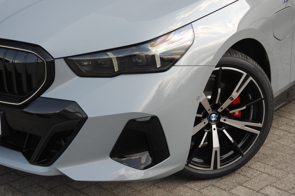 BMW i5 9