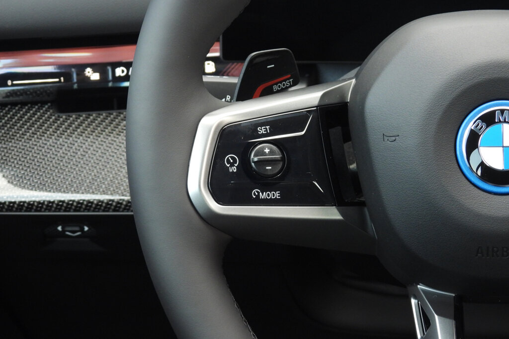 BMW i5 37