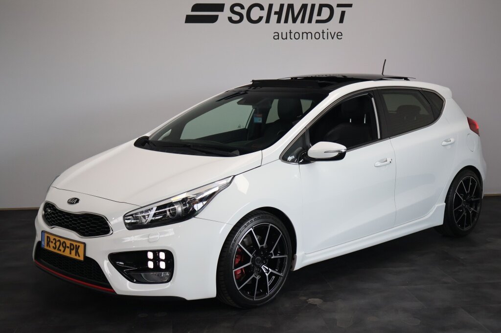 Kia cee'd 1.6 T-GDi GT Sport 204pk | Panoramadak | Alcantara | Bluetooth