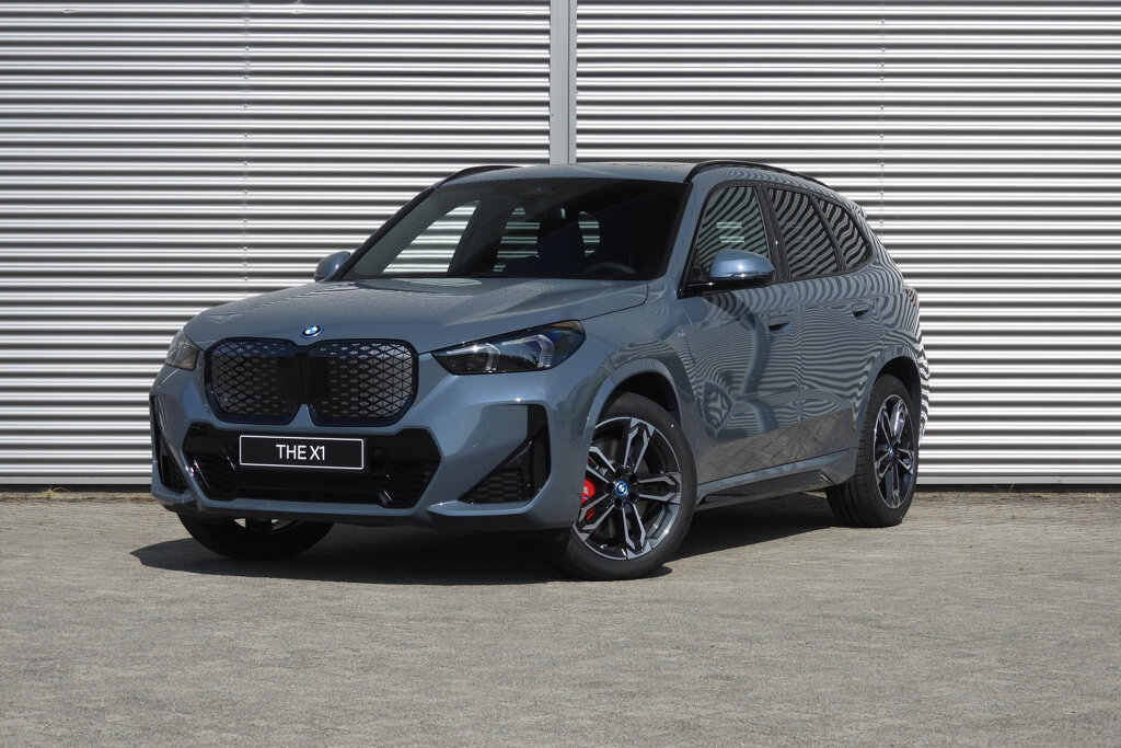 BMW iX1 1