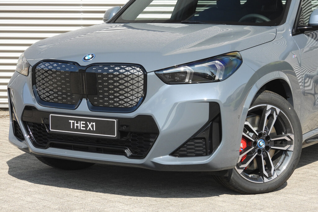 BMW iX1 7