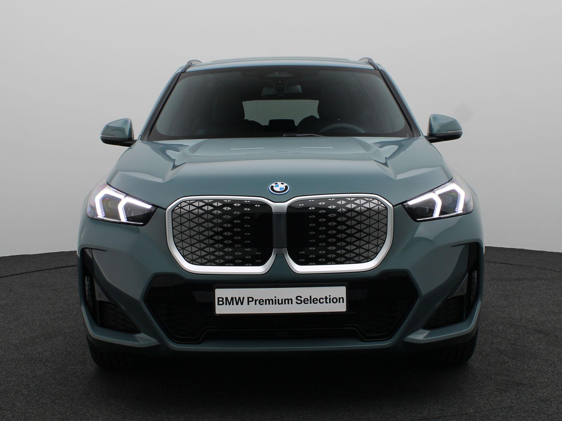 BMW iX1 eDrive20 - Afbeelding 3