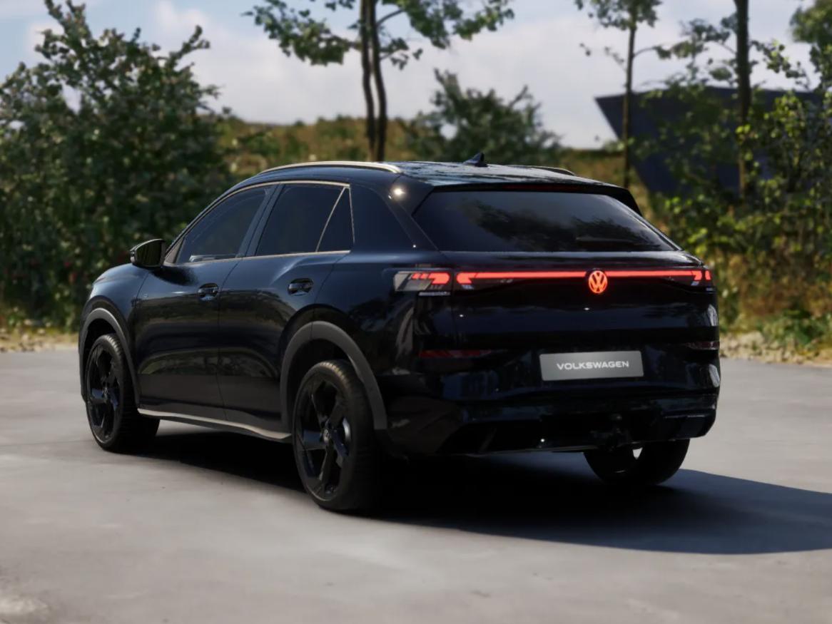 Volkswagen T-Roc R-Line First Edition 1.5 eTSI 110 kW / 150 PK SUV  - Afbeelding 3