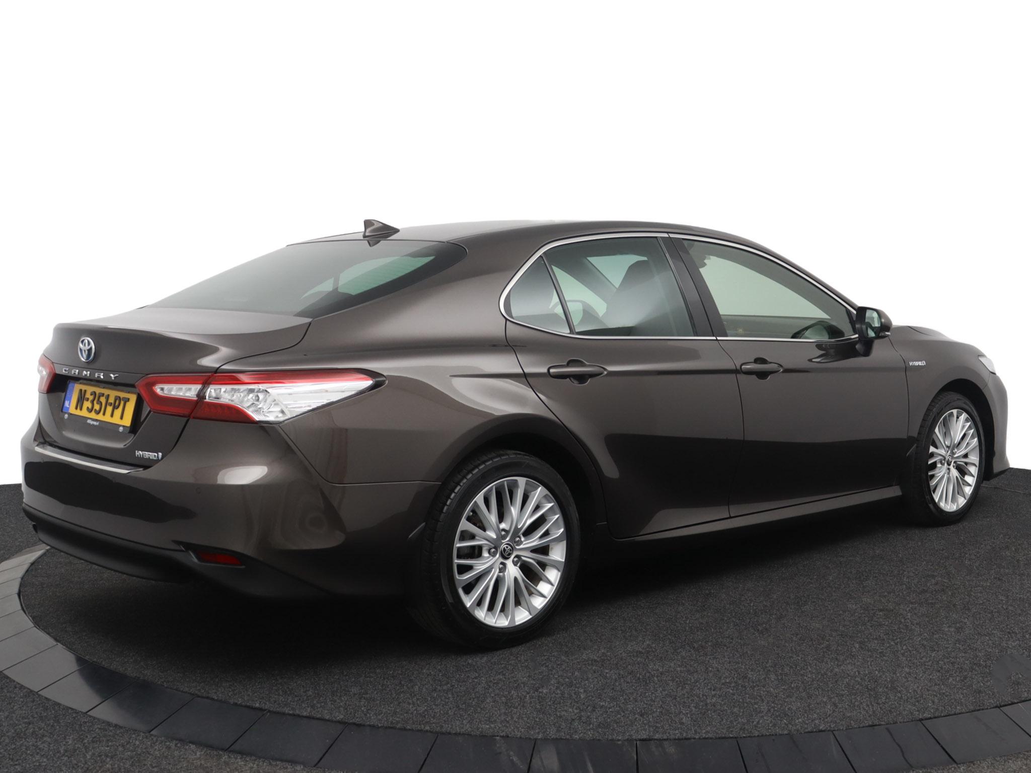 Toyota Camry 2.5 Hybrid Executive - Afbeelding 2