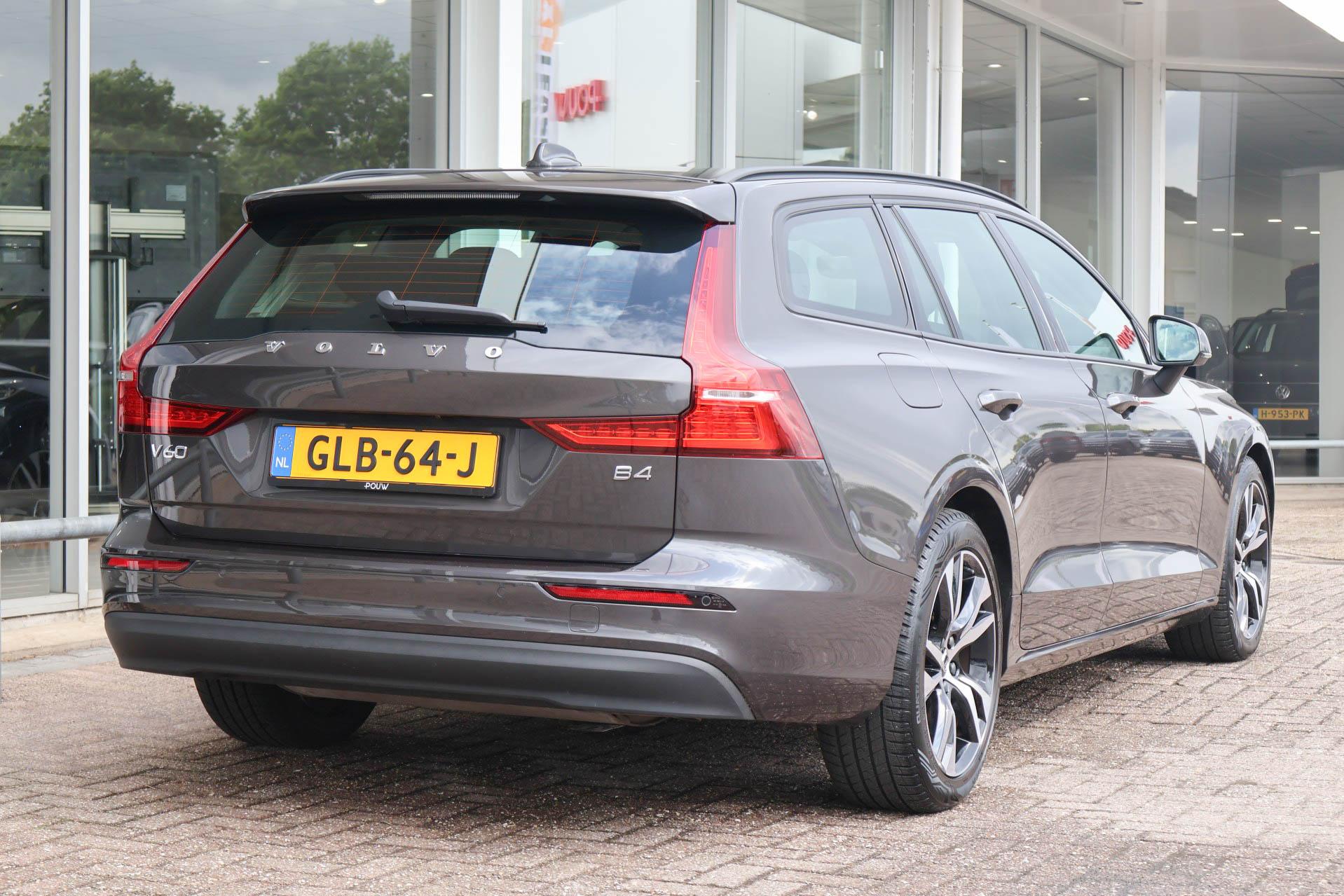 Volvo V60 2.0 B4 197pk AUT Essential Edition - Afbeelding 2