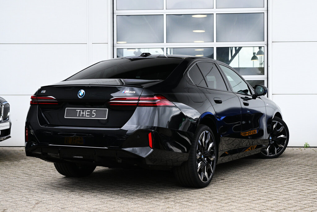 BMW i5 2