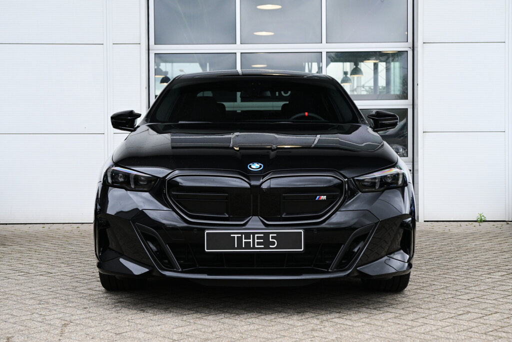 BMW i5 5