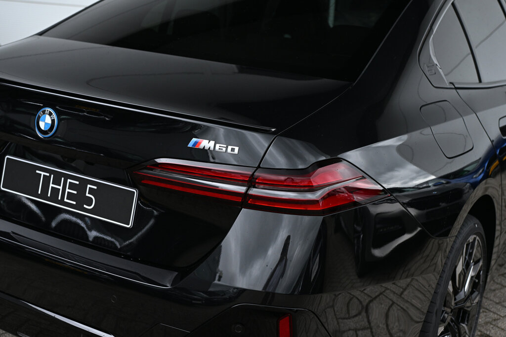 BMW i5 11