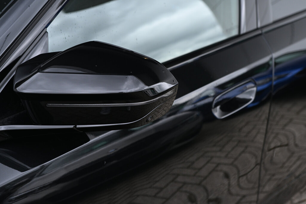 BMW i5 15